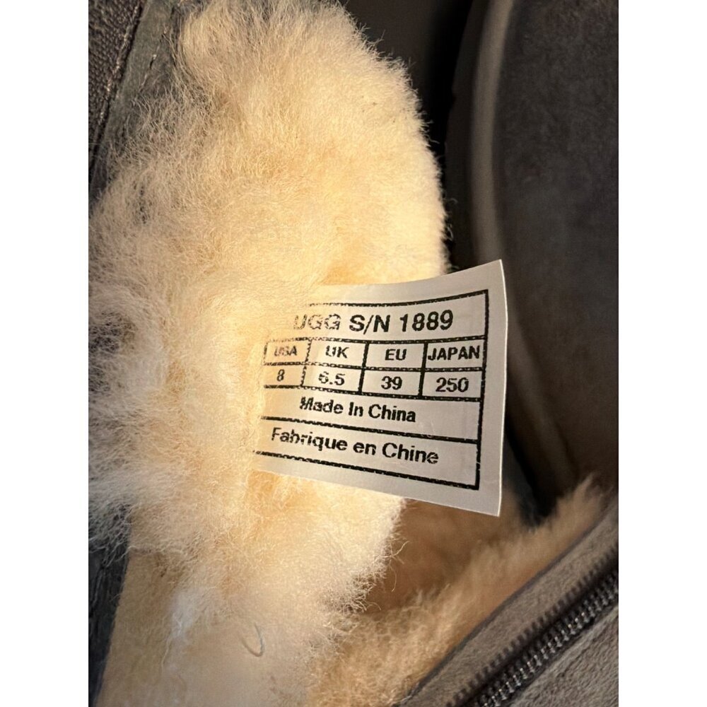 NWOB RARE Discontinued UGG Australia Roslynn Zip Boots Size 8 - Picture 6 of 6